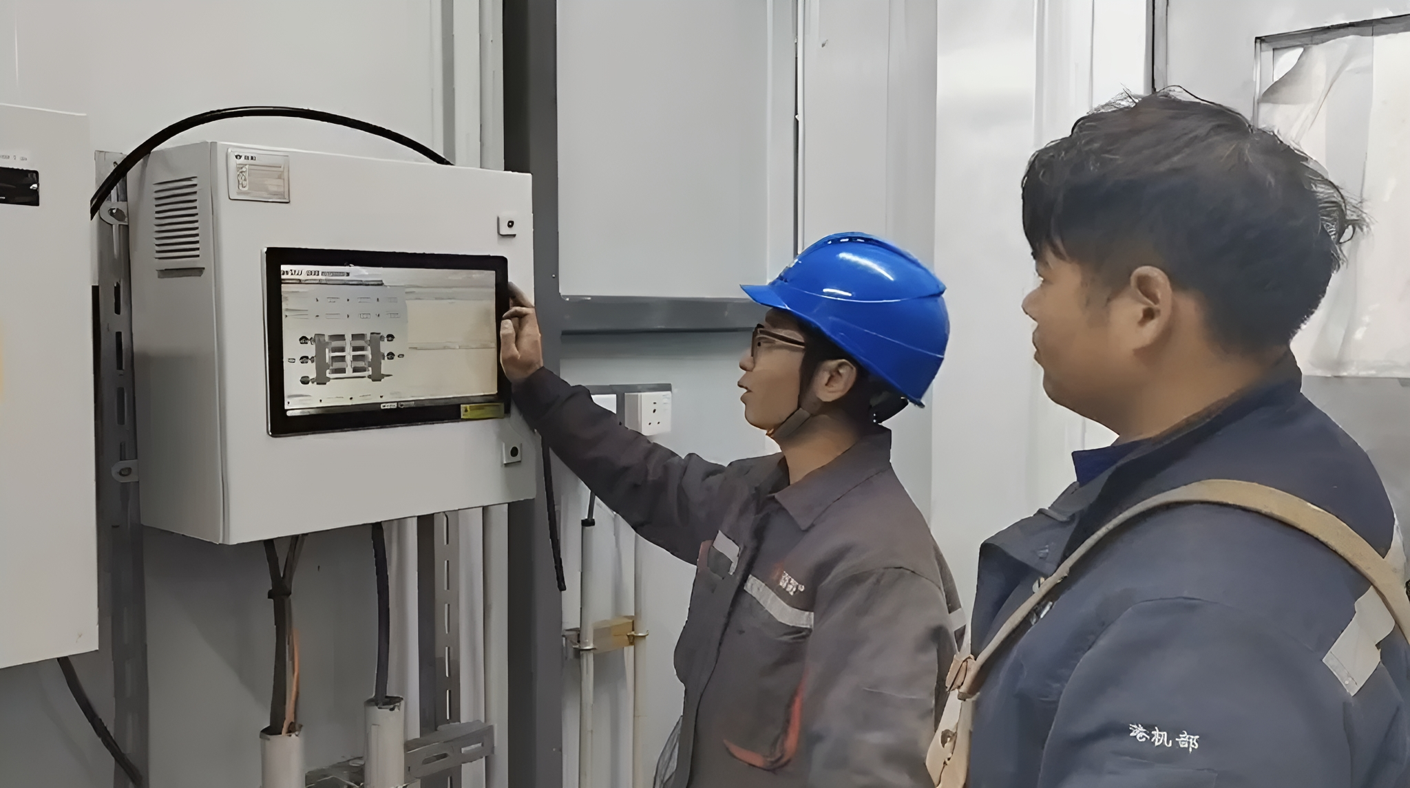 設備運維數據驅動，微特大連華銳卸船機狀態監測系統順利驗收